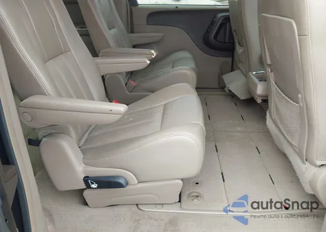 2014 Chrysler Town & Country Touring-L z USA, uszkodzony, nr VIN 2C4RC1CG5ER378194